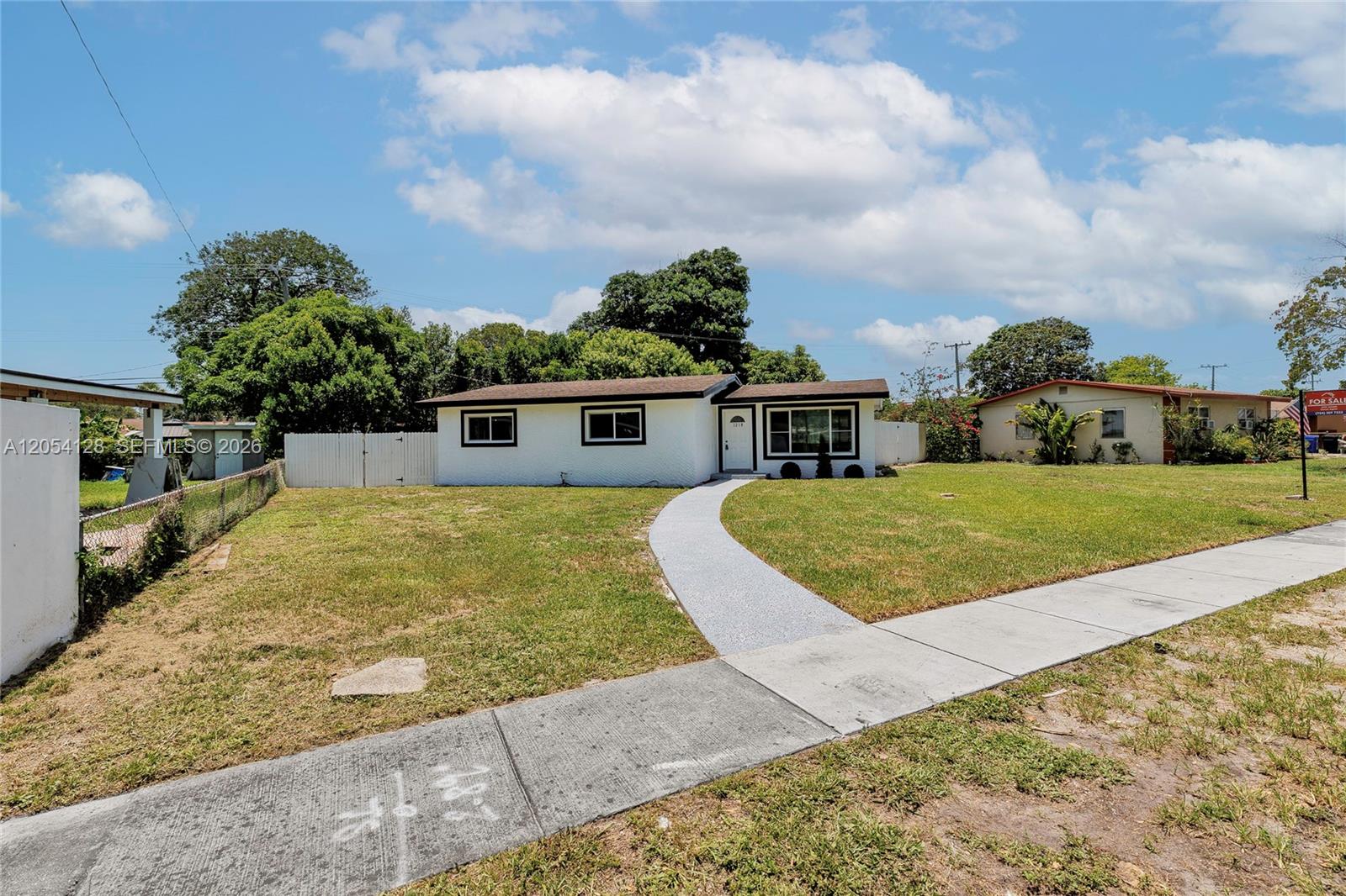 1218 NW 15th St - 1218 NW 15th St, Fort Lauderdale, FL 33311 Luxury Property | Jose Angel Pina