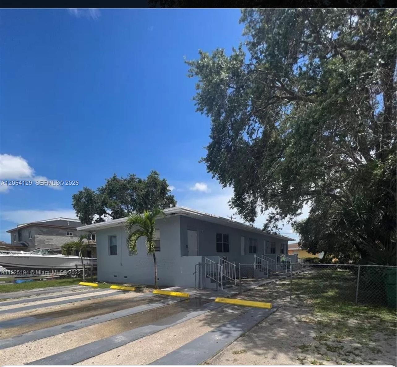 2560 Wilmington St #2 - 2560 Wilmington St #2, Opa-Locka, FL 33054 Luxury Property | Jose Angel Pina