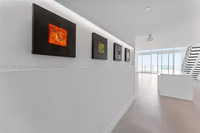 1040 Biscayne Blvd #3802, Miami, FL 33132 - Photo 9