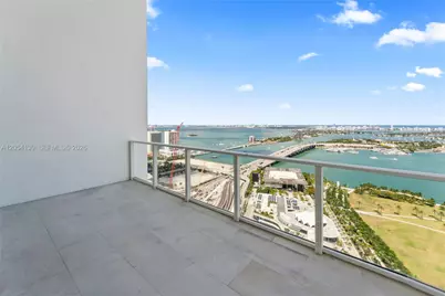 1040 Biscayne Blvd #3802, Miami, FL 33132 - Photo 7