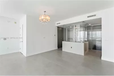 1040 Biscayne Blvd #3802, Miami, FL 33132 - Photo 13