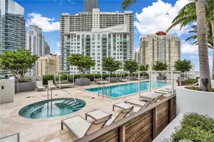 1300 Brickell Bay Dr, Miami, FL 33131 - Photo 17