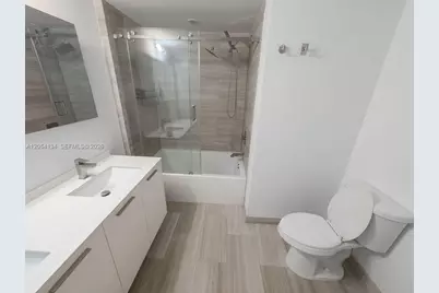 1300 Brickell Bay Dr #1110, Miami, FL 33131 - Photo 9