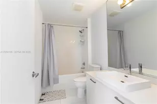 151 SE 1st St, Miami, FL 33131 - Photo 9
