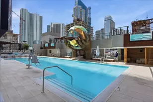20 NE 11th St, Miami, FL 33132 - Photo 23
