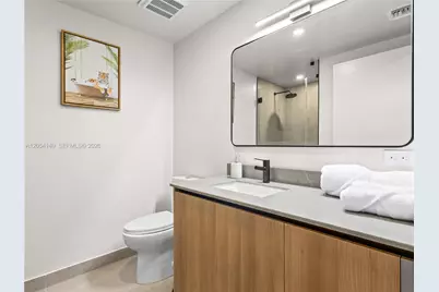 121 NE 5th St #901B, Miami, FL 33132 - Photo 9