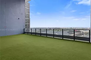 121 NE 5th St, Miami, FL 33132 - Photo 39