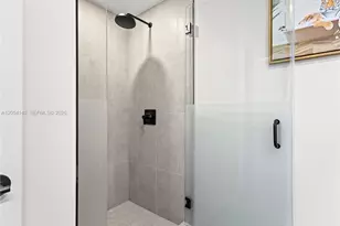 121 NE 5th St, Miami, FL 33132 - Photo 41