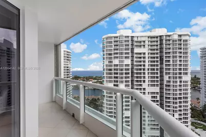 21205 Yacht Club Dr #2403, Aventura, FL 33180 - Photo 25