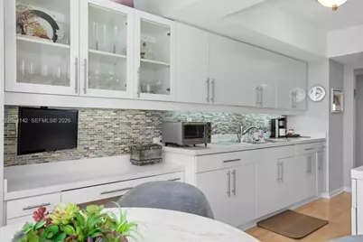 21205 Yacht Club Dr #2403, Aventura, FL 33180 - Photo 15