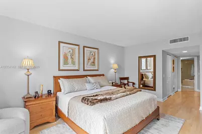 21205 Yacht Club Dr #2403, Aventura, FL 33180 - Photo 17