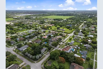 225 NW 21st St, Homestead, FL 33030 - Photo 7