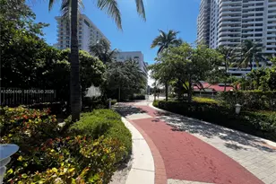 2457 Collins Ave, Miami Beach, FL 33140 - Photo 33