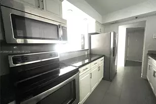 2457 Collins Ave, Miami Beach, FL 33140 - Photo 15