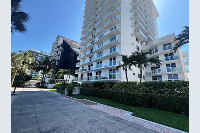 2457 Collins Ave #402, Miami Beach, FL 33140 - Photo 3