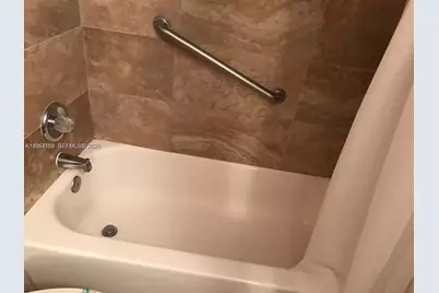 26 Diplomat Pkwy #2215, Hallandale Beach, FL 33009 - Photo 5