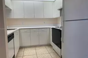 12551 SW 16th Ct, Pembroke Pines, FL 33027 - Photo 13