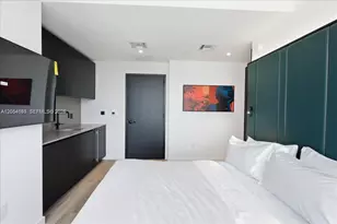 20 NE 11th St, Miami, FL 33132 - Photo 21