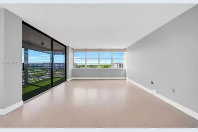 1200 Saint Charles Place #712, Pembroke Pines, FL 33026 - Photo 9