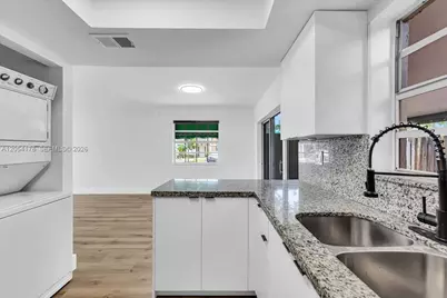 12370 SW 52nd St #0, Cooper City, FL 33330 - Photo 11
