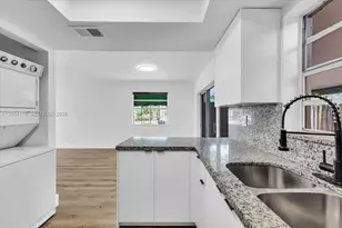 12370 SW 52nd St, Cooper City, FL 33330 - Photo 11
