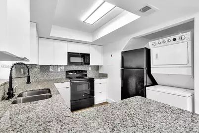 12370 SW 52nd St #0, Cooper City, FL 33330 - Photo 7