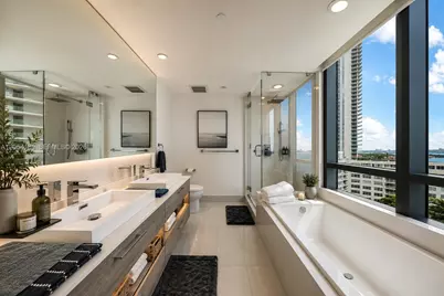 650 NE 32nd St #1507, Miami, FL 33137 - Photo 7