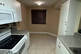 4765 NW 97th Ct, Doral, FL 33178 - Photo 11