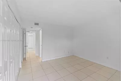 8585 NW 6th Ln #9-208, Miami, FL 33126 - Photo 21