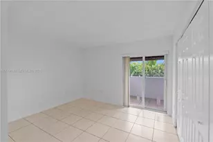 8585 NW 6th Ln, Miami, FL 33126 - Photo 19