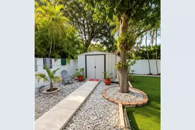 741 NE 81st St, Miami, FL 33138 - Photo 9