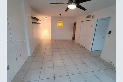 1605 Bay Rd #206, Miami Beach, FL 33139 - Photo 43