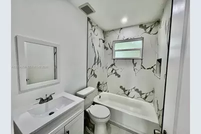 917 NW 103rd St #917, Miami, FL 33150 - Photo 13