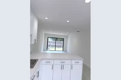 3809 SW 82nd Ave #V-20, Miami, FL 33155 - Photo 9