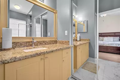 2282 SW 87th Ter, Miramar, FL 33025 - Photo 15