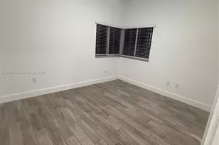486 E 30th St, Hialeah, FL 33013 - Photo 15