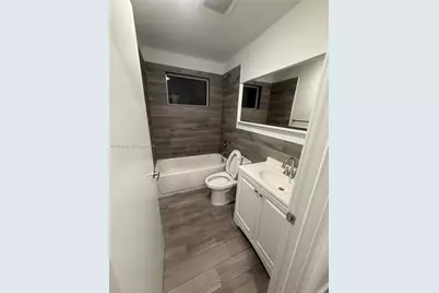 486 E 30th St #101, Hialeah, FL 33013 - Photo 5