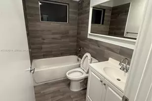 486 E 30th St, Hialeah, FL 33013 - Photo 5