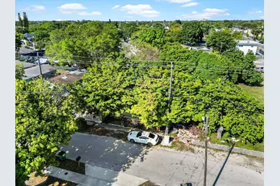 1829 NW 62nd Ter #N/A, Miami, FL 33147 - Photo 17