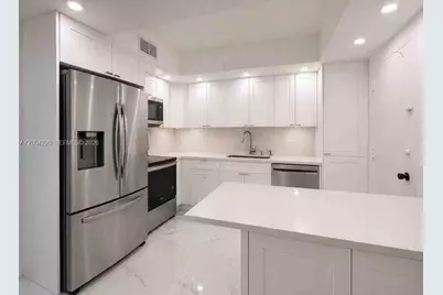 500 Bayview Dr #232, Sunny Isles Beach, FL 33160 - Photo 3