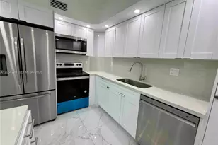 500 Bayview Dr, Sunny Isles Beach, FL 33160 - Photo 13