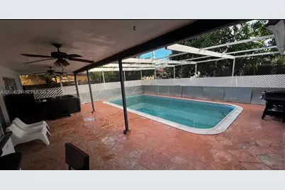 8760 NW 21st St, Sunrise, FL 33322 - Photo 3