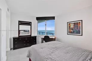 335 S Biscayne Blvd, Miami, FL 33131 - Photo 15