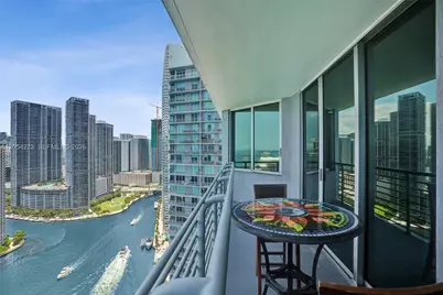 335 S Biscayne Blvd #3807, Miami, FL 33131 - Photo 3