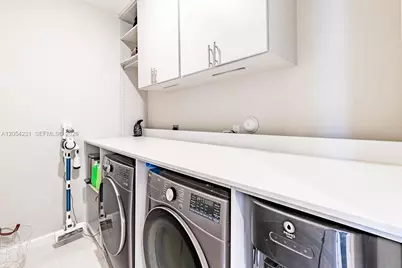 2370 NW 131st Cir, Miami, FL 33167 - Photo 27