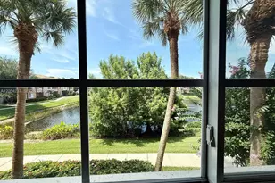 9208 W Myrtlewood Cir W, Palm Beach Gardens, FL 33418 - Photo 13
