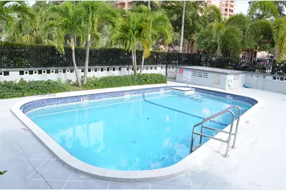 35 Edgewater Dr #104, Coral Gables, FL 33133 - Photo 1