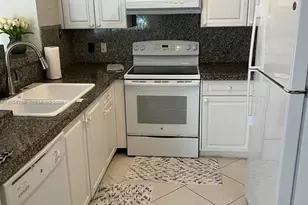 19901 E Country Club Dr, Aventura, FL 33180 - Photo 7