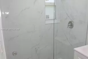 7901 SW 64th Ave, South Miami, FL 33143 - Photo 15