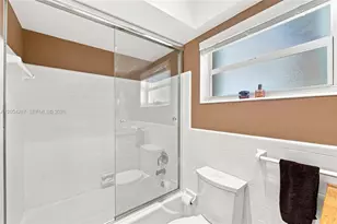 3216 SE 12th St, Pompano Beach, FL 33062 - Photo 21